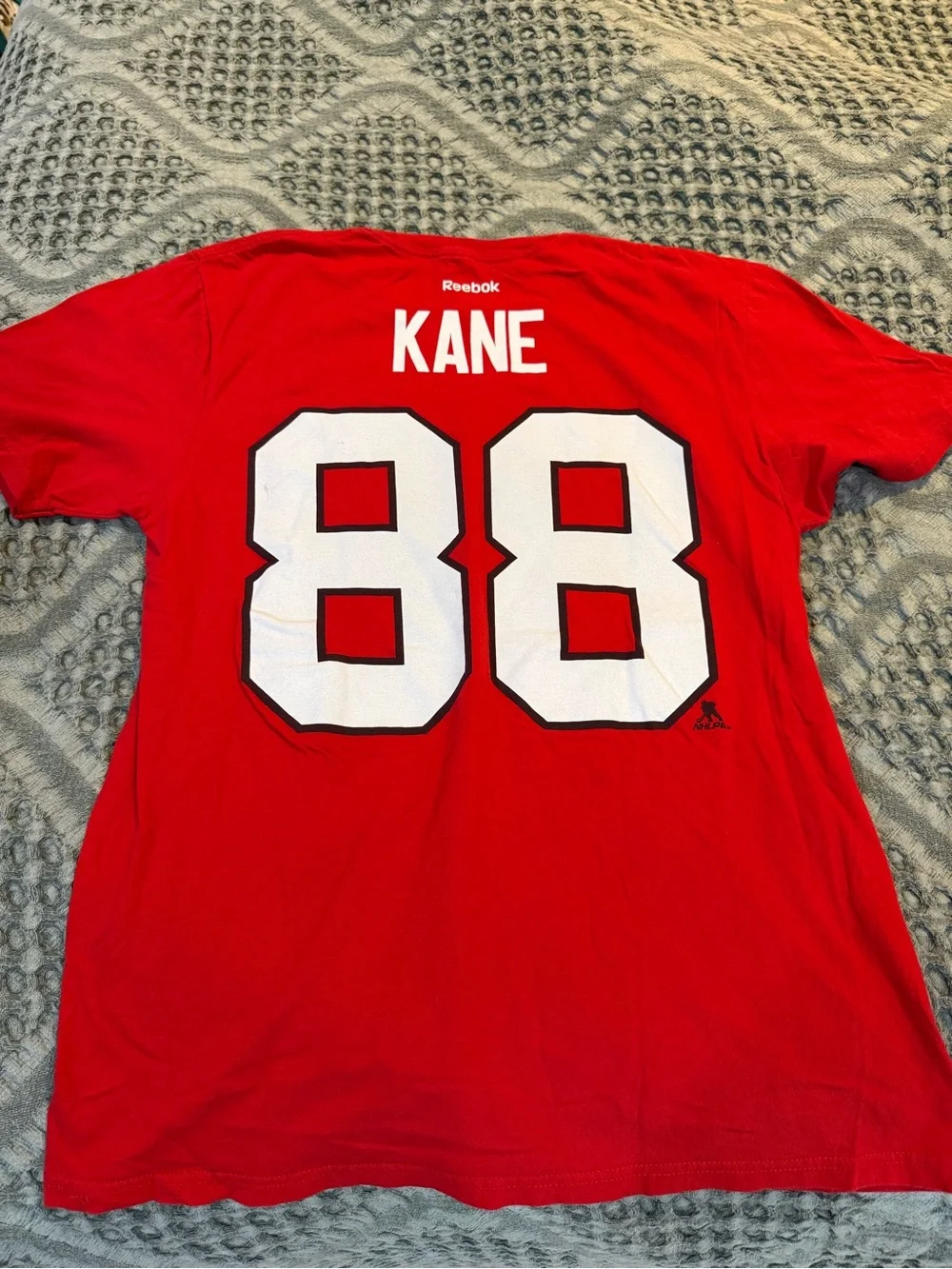 Reebok Chicago Blackhawks Patrick Kanes #88 Graphic Tee
